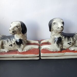 Antique Staffordshire Pottery Laying Spaniel Figure, English Mantle Dog
